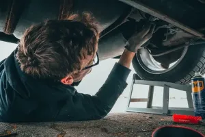 Profesjonalne oleje i smary dla przemysłu motoryzacyjnego i spożywczego