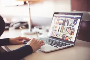 Wojna w internecie: Jak się chronić przed cyberatakami?